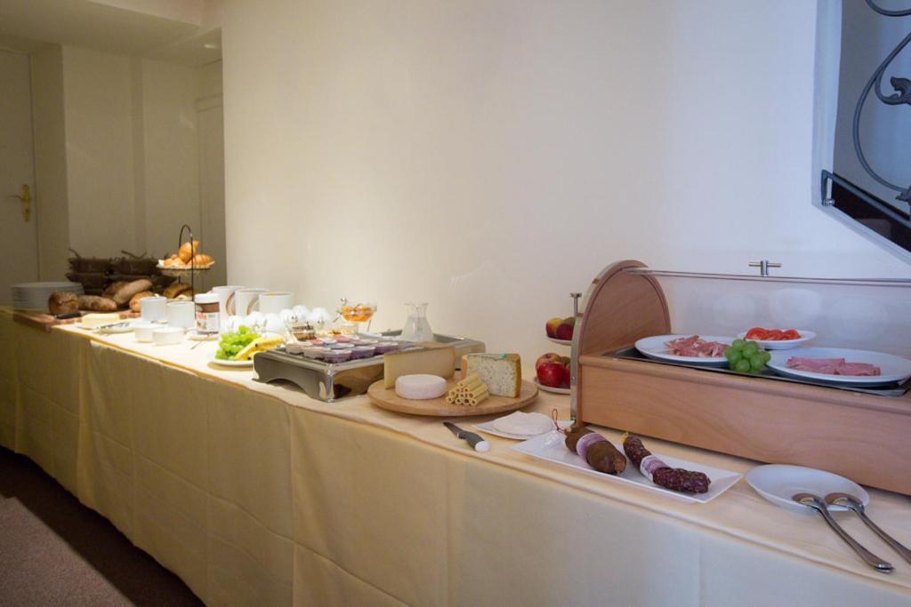 Sonnegg Hotel 츠바이지멘 외부 사진